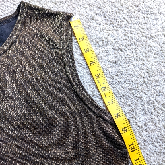 (2/$25) Gloria Vanderbilt shimmery gold sparkle scoop neck sleeveless blouse - Picture 8 of 8